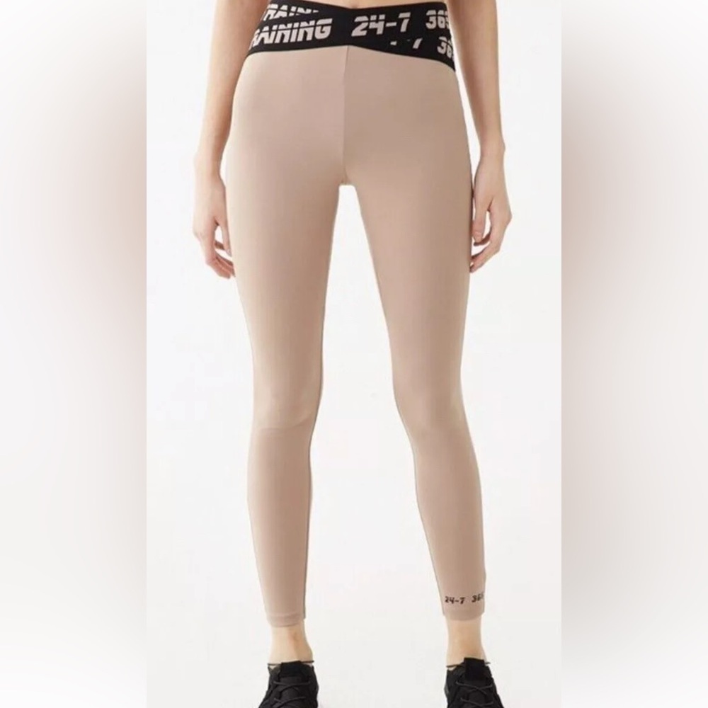 FOREVER 21 Beige Tan Leggings Yoga Pants Black Cross Cross Waist Training 365